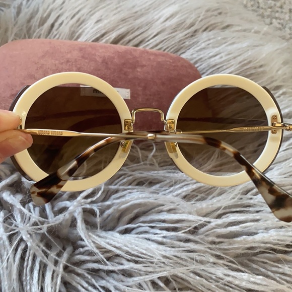 Miu Miu 06s sunglasses - Picture 5 of 5